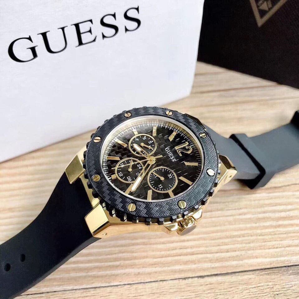 Guess Watch For Women W0149L4